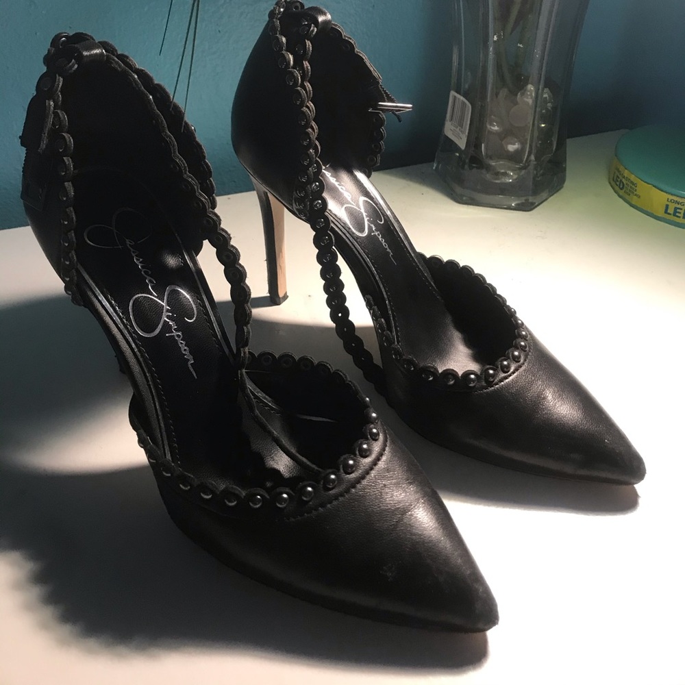 Praverlina Pumps